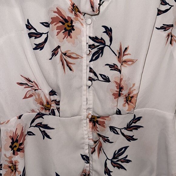 TOKITO 4 White Pink Navy Floral Button Front Bell Sleeve Peplum Tie Blouse - Picture 4 of 12